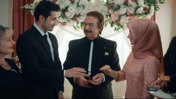 Tamamlanan Afet Konutları İçin Özel Film! Birçok Ünlü İsim Rol Aldı